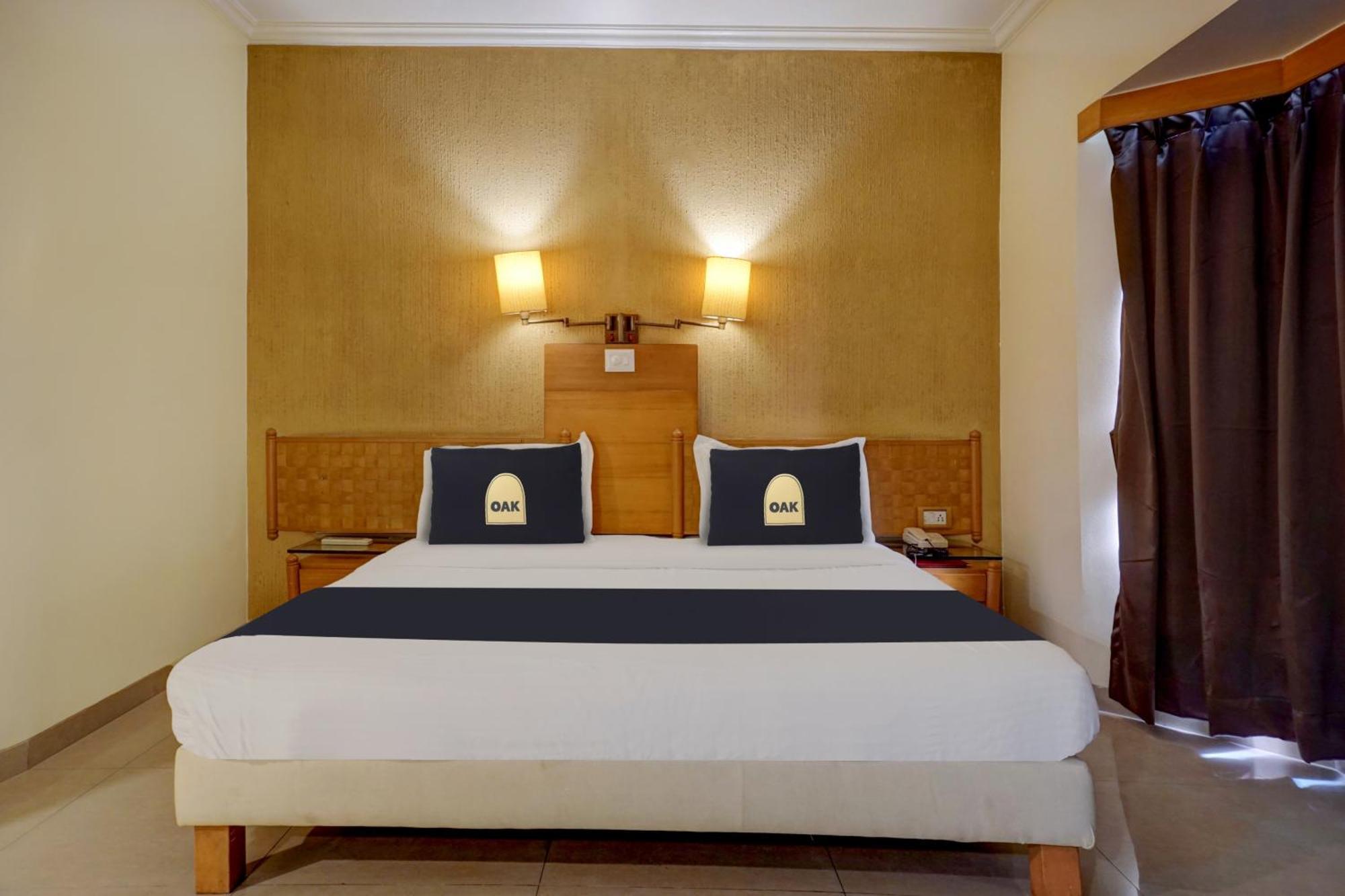 Townhouse Oak Orchard Hotel Pune Exterior foto